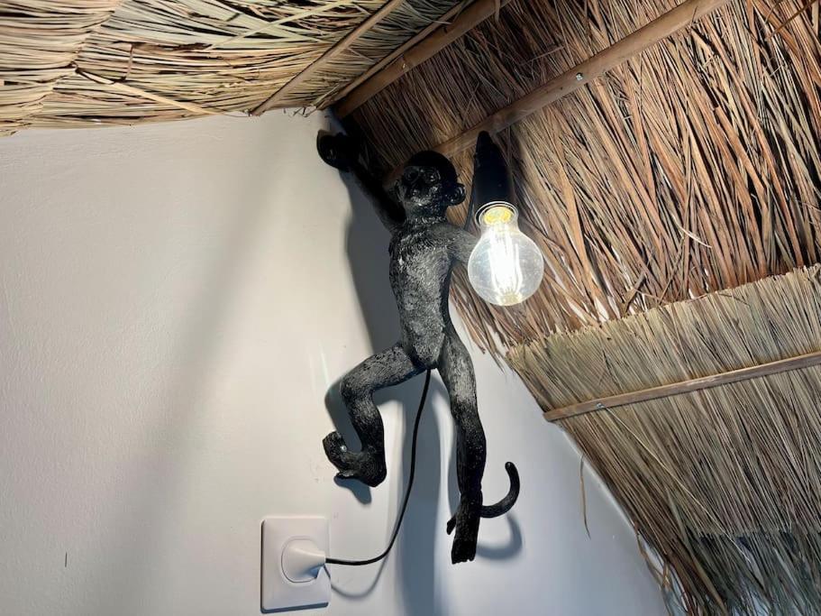 Nuit Dans La Jungle - Love Room Souppes-sur-Loing Zewnętrze zdjęcie