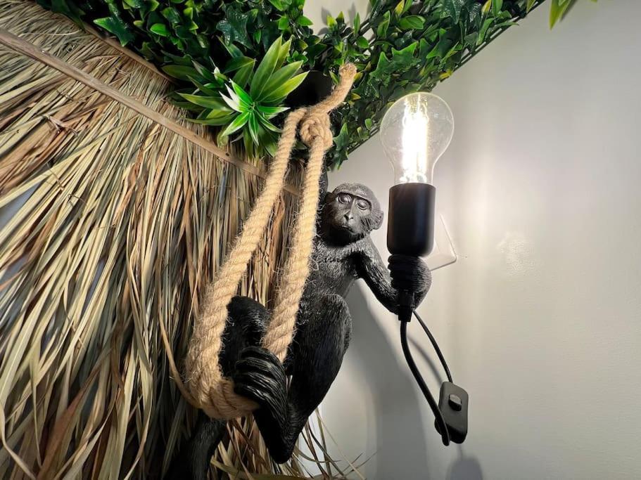 Nuit Dans La Jungle - Love Room Souppes-sur-Loing Zewnętrze zdjęcie